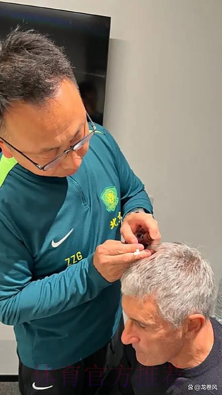 记者:安帅希望启用迪亚斯 米兰冬窗后才会和皇马商谈 记者:安帅希望启用迪亚斯 米兰冬窗后才会和皇马商谈